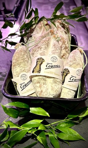 Saucisson sec au poivre vert