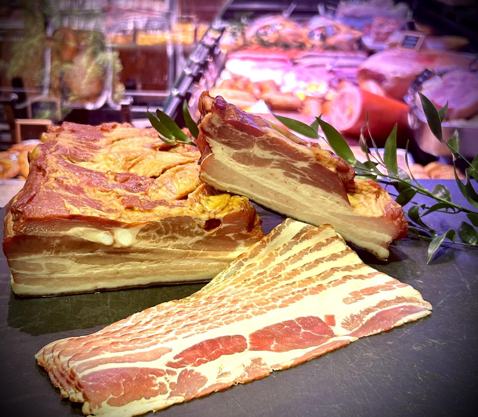 Poitrine fumée, fines tranches