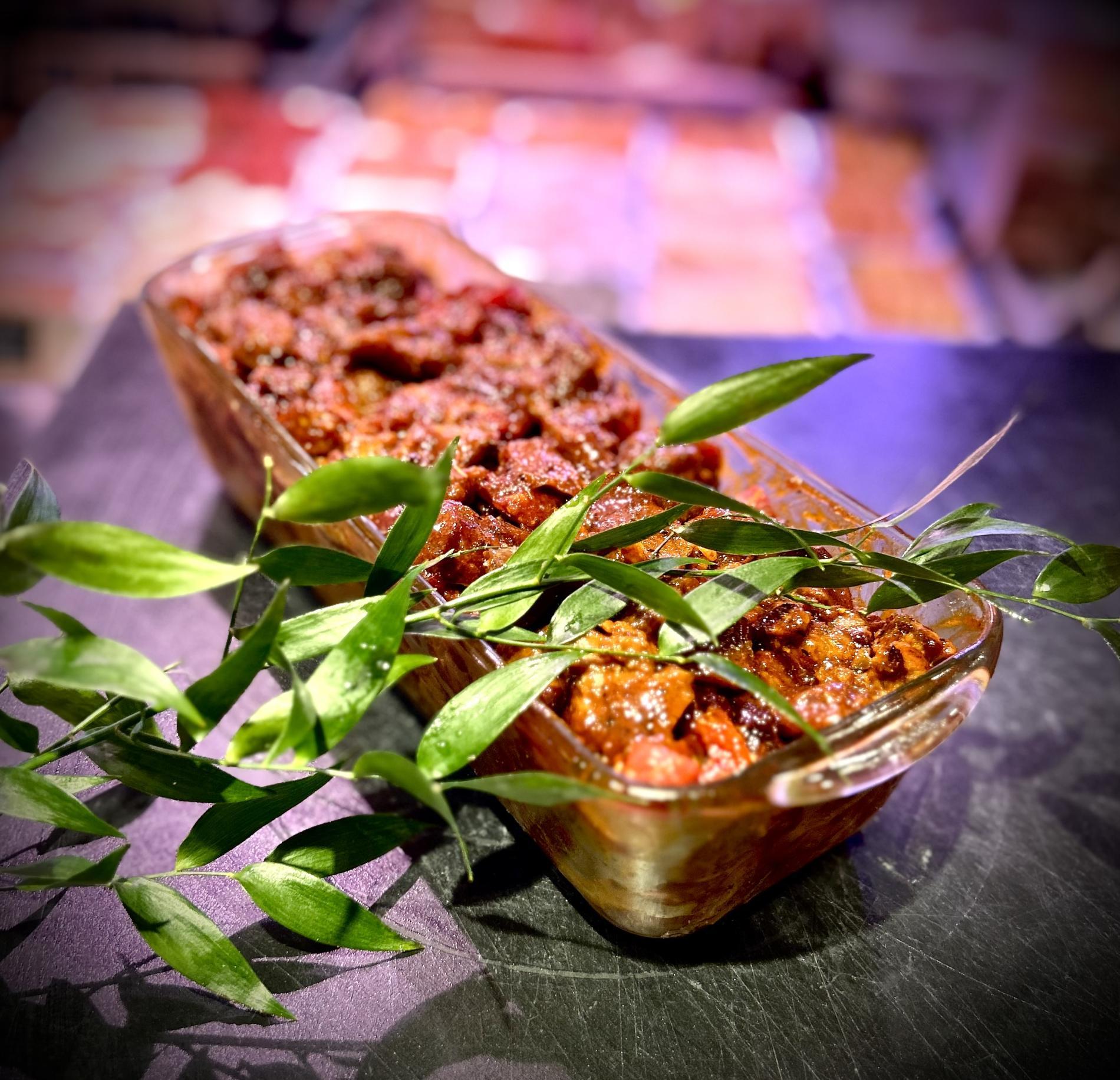 Emincé de boeuf tomates, basilic