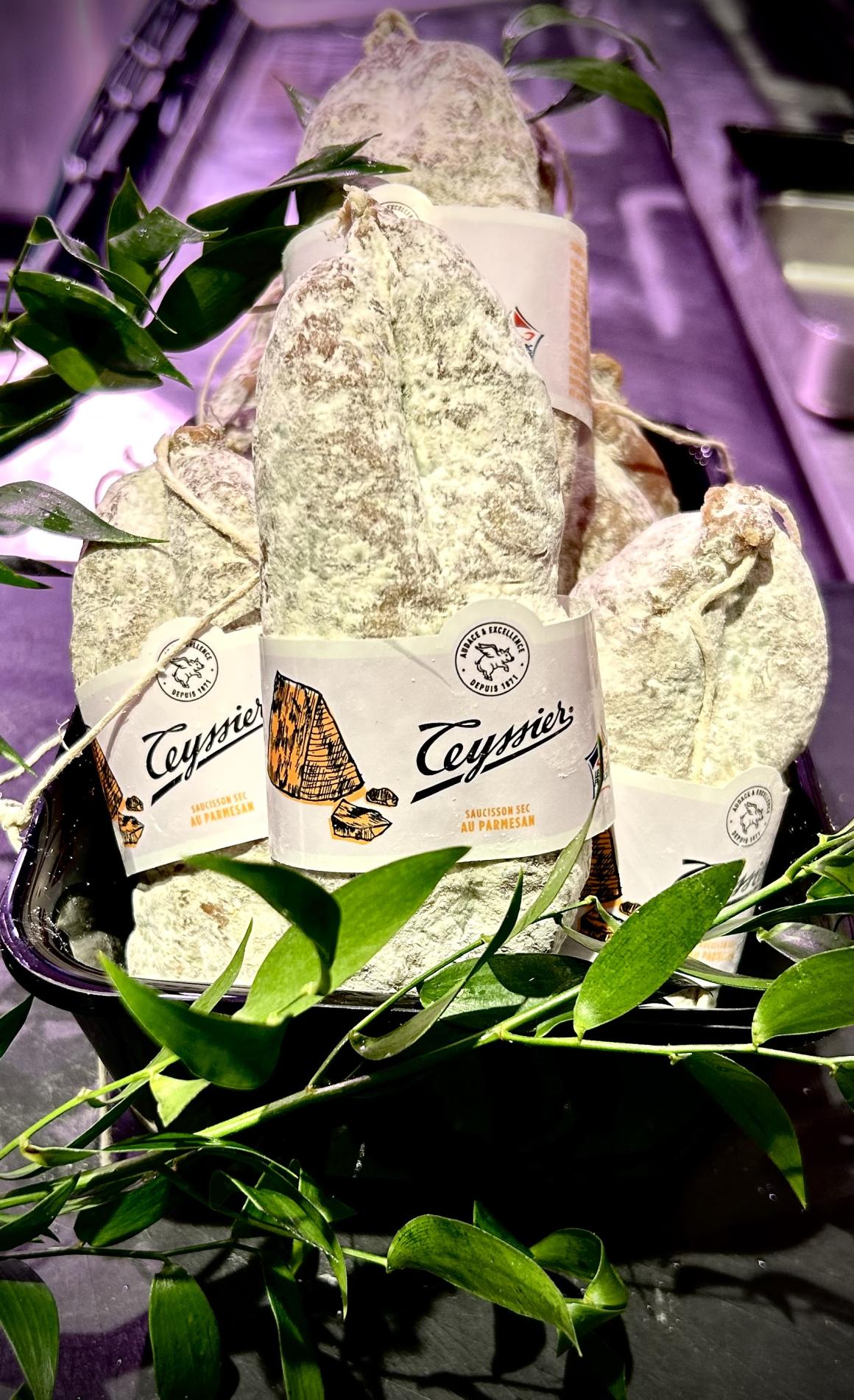 Saucisson sec au parmesan